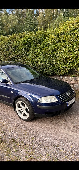 Volkswagen Passat 6 of 13