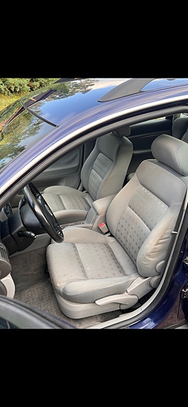 Volkswagen Passat 9 of 13