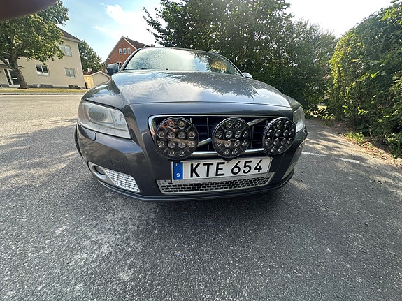 Volvo V70 9 of 17