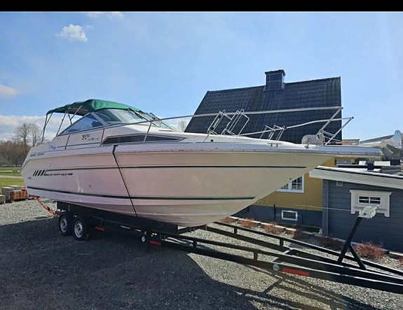 Searay 27 Sundancer 2 of 12