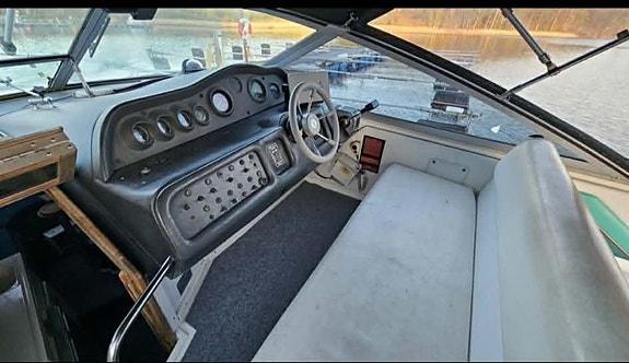 Searay 27 Sundancer 7 of 12