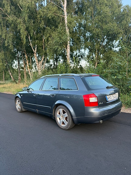 Audi A4 9 of 10