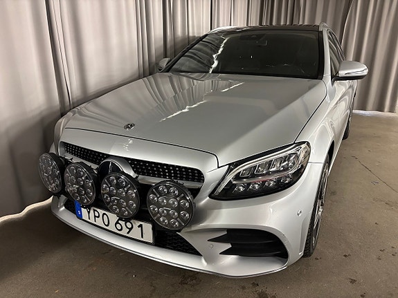 Mercedes-Benz C220 d 2 of 20