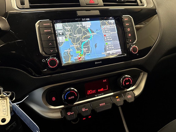 Kia Rio 8 of 22