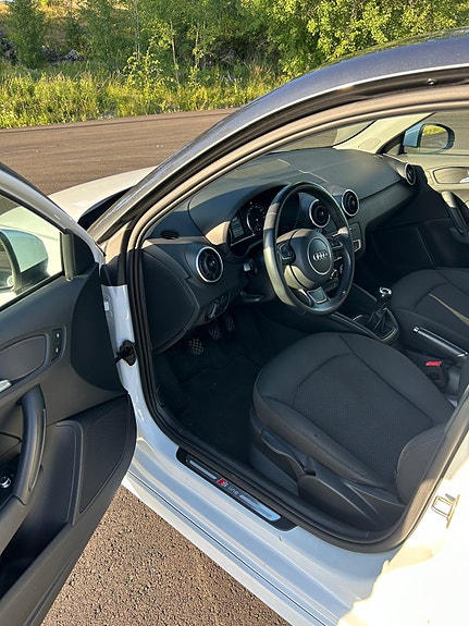 Audi A1 4 of 19