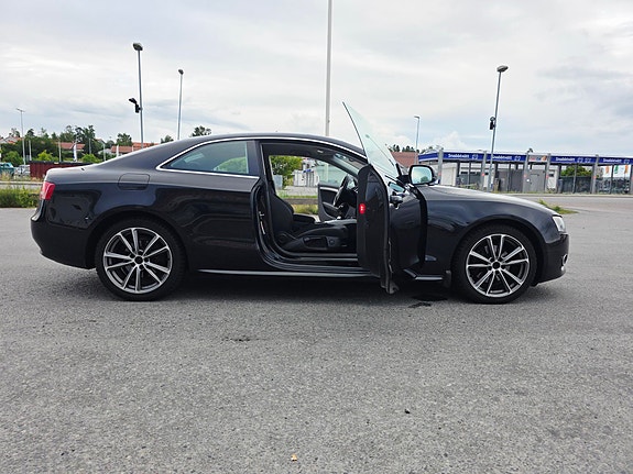 Audi A5 6 of 9