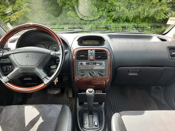 Mitsubishi Carisma 4 of 7