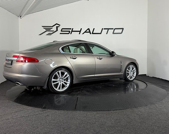 Jaguar XF 5 of 29
