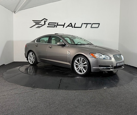 Jaguar XF 3 of 29