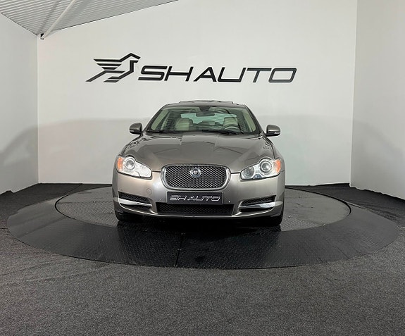 Jaguar XF 2 of 29