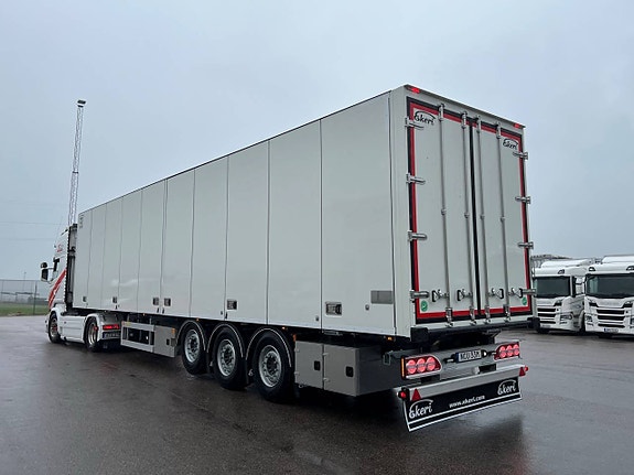 Utrikestrailer med kyl/frys för uthyrning 2 of 2