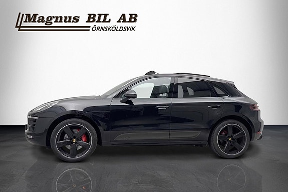 Porsche Macan GTS 3 of 18