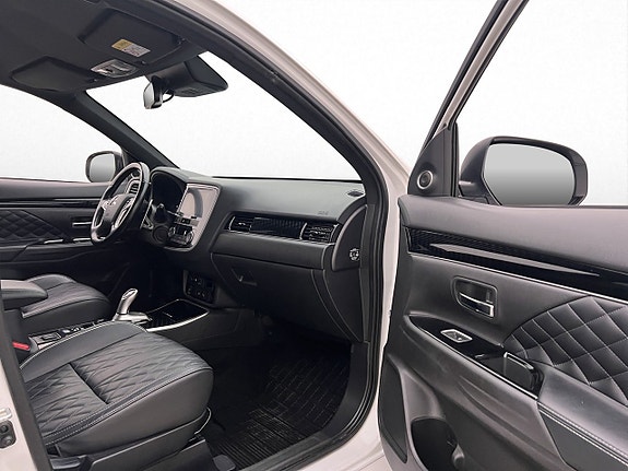 Mitsubishi Outlander 19 of 30