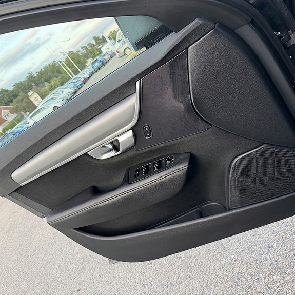 Volvo V90 13 of 18