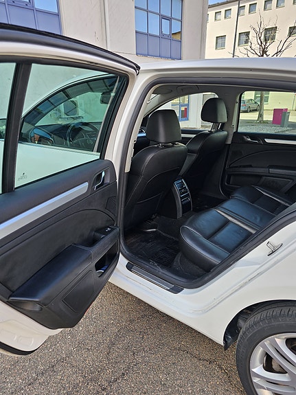 Skoda Superb 7 of 15