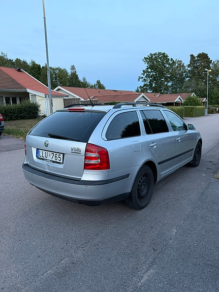 Skoda Octavia 4 of 9