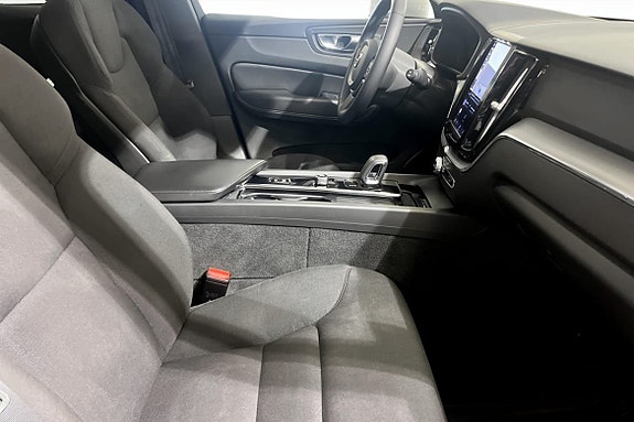 Volvo XC60 8 of 9