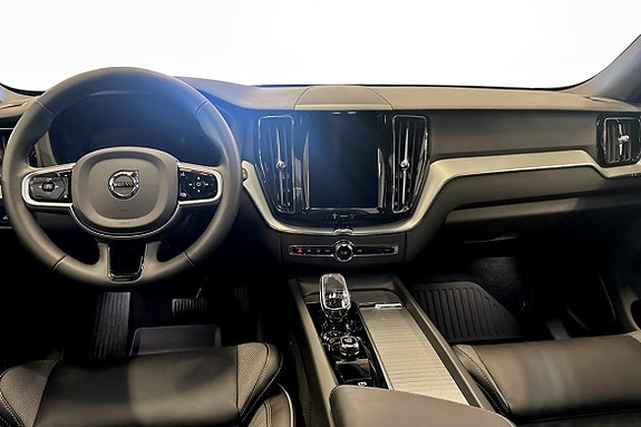 Volvo XC60 4 of 9