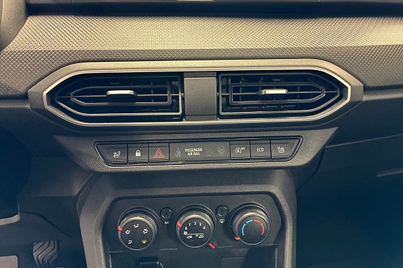 Dacia Sandero 15 of 21