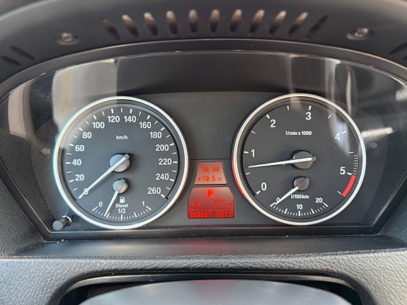 BMW X5 12 of 14