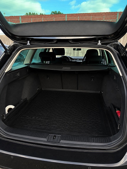 Volkswagen Passat 4 of 6
