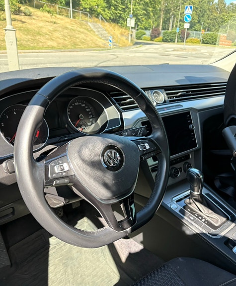 Volkswagen Passat 6 of 6