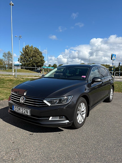 Volkswagen Passat 3 of 6