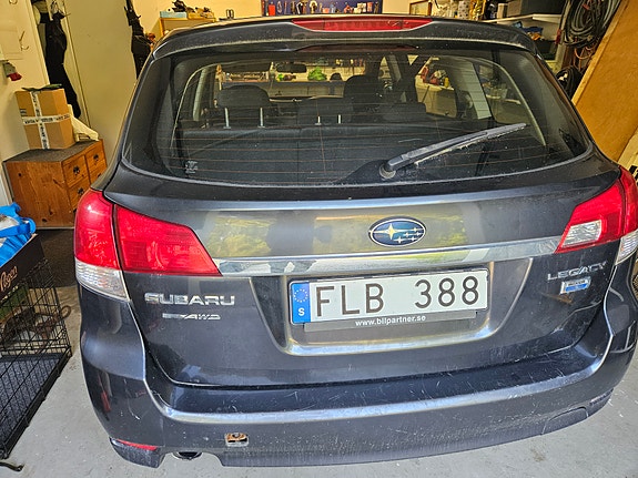 Subaru Legacy 6 of 8