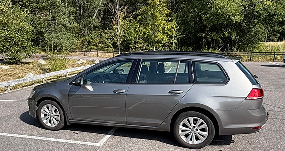 Volkswagen Golf VII 5 of 10