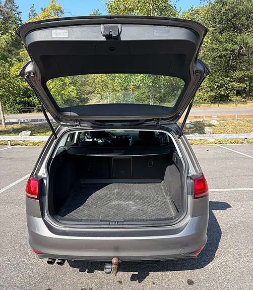 Volkswagen Golf VII 7 of 10