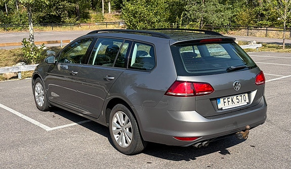 Volkswagen Golf VII 4 of 10