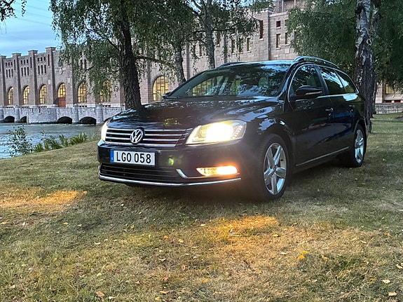 Volkswagen Passat 5 of 24