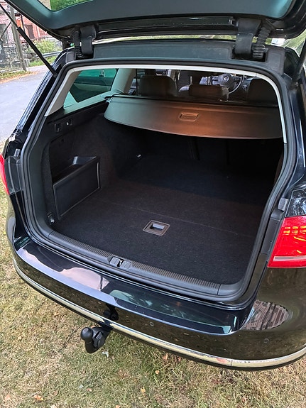 Volkswagen Passat 16 of 24