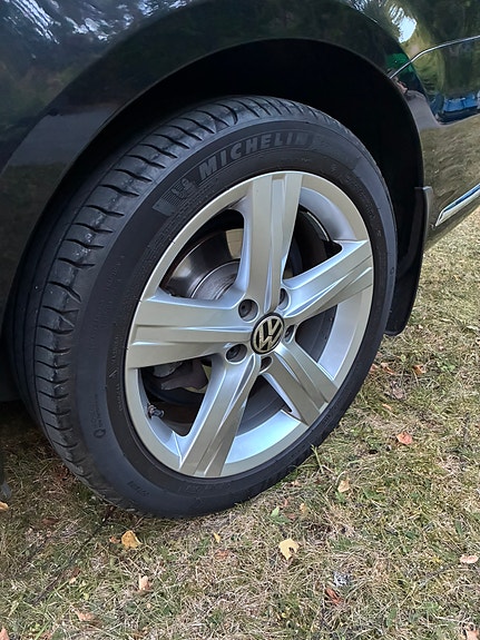 Volkswagen Passat 21 of 24
