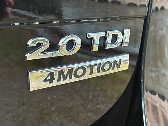 Volkswagen Passat 22 of 24