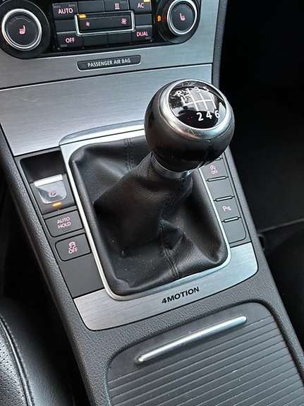 Volkswagen Passat 15 of 24
