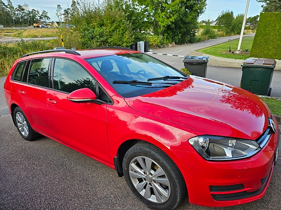 Volkswagen Golf VII 2 of 6