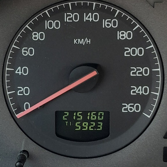 Volvo S60 7 of 8