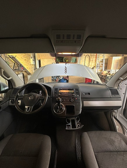 Volkswagen Multivan 6 of 8