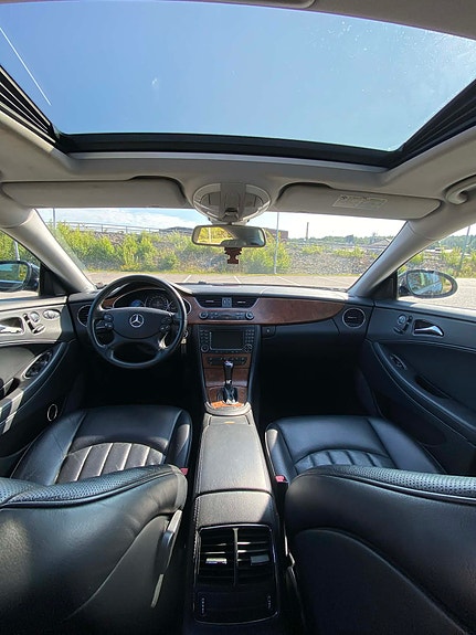 Mercedes-Benz CLS350 6 of 6