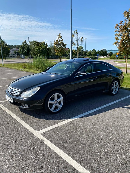 Mercedes-Benz CLS350 4 of 6