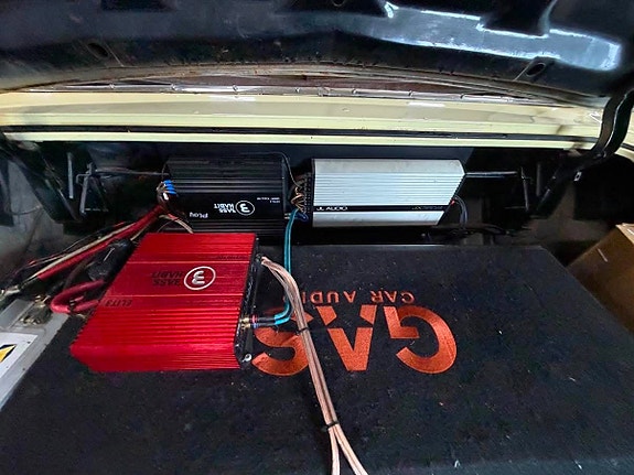 Cadillac Deville 17 of 22
