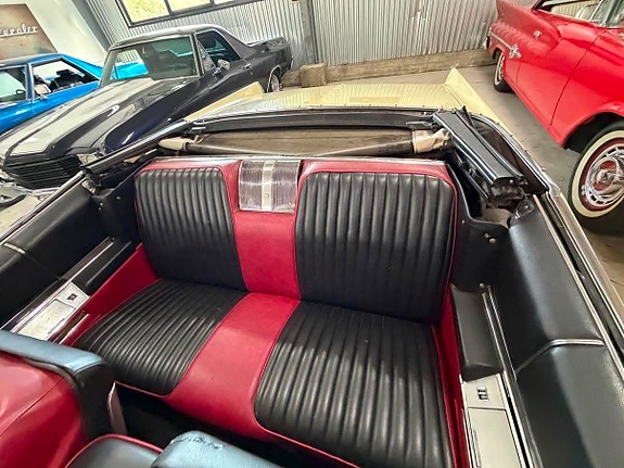 Cadillac Deville 16 of 22