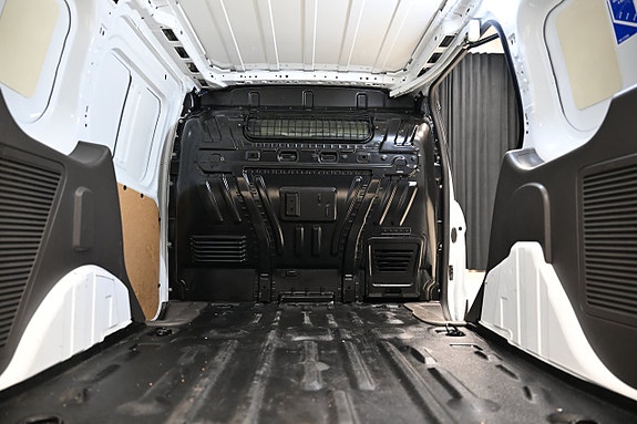 Ford Transit Connect 7 of 27