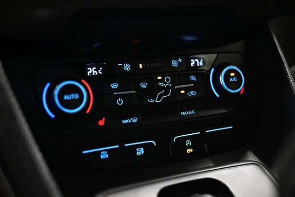 Ford Transit Connect 20 of 27