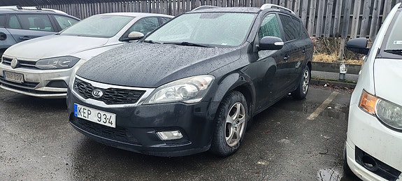 Kia Ceed 4 of 15