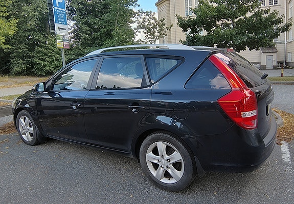 Kia Ceed 3 of 15