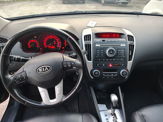 Kia Ceed 15 of 15