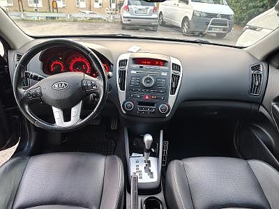 Kia Ceed 12 of 15