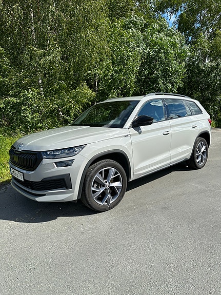 Skoda Kodiaq 2 of 8